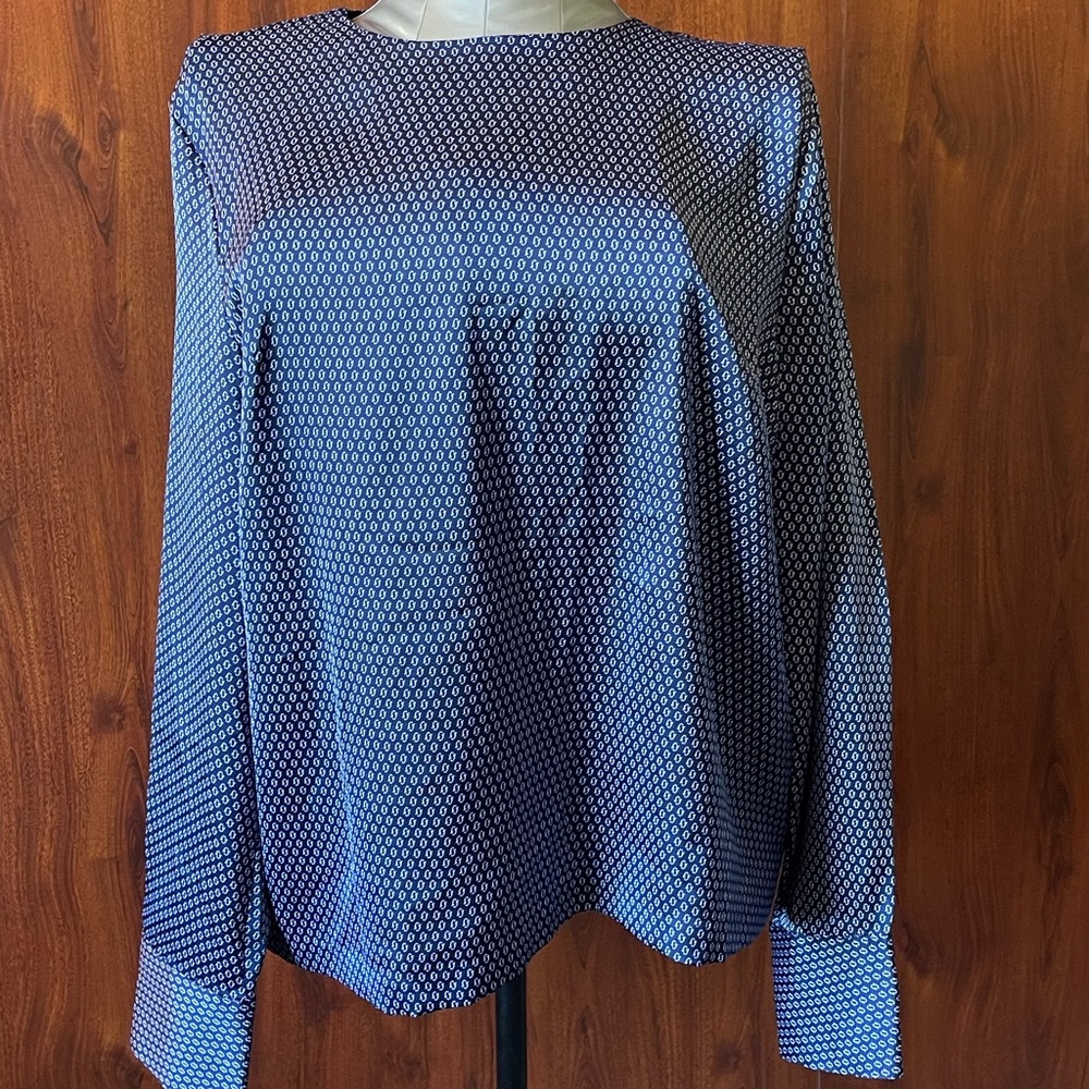 Banana Republic Blue and White Long Sleeve Boxy Blouse